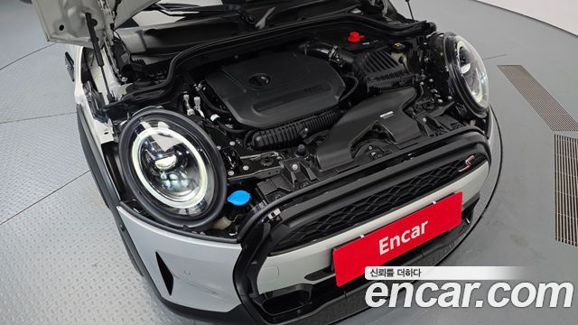 MINI Cooper S Classic Third Generation 2023 — фото 6