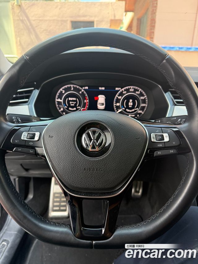 Volkswagen Arteon 2.0 TDI Premium 2019 — фото 16