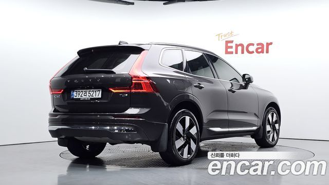 Volvo XC60 (II) T8 Ultra Bright 2025 — фото 2