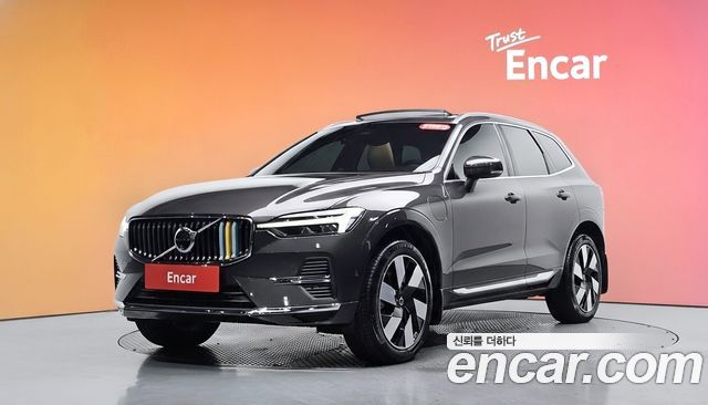 Volvo XC60 (II) T8 Ultra Bright 2025 — фото 1