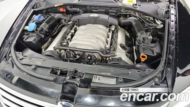 Volkswagen Phaeton V8 4.2 LWB VW611 2011 — фото 6
