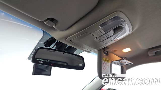 KG Mobility (SsangYong) Beautiful Korando Gasoline 1.5 2WD C5 Plus 2022 — фото 17