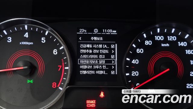 KG Mobility (SsangYong) Beautiful Korando Gasoline 1.5 2WD C5 Plus 2022 — фото 30