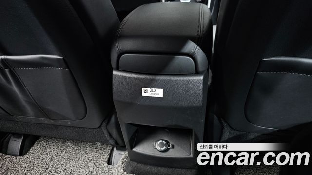 KG Mobility (SsangYong) Beautiful Korando Gasoline 1.5 2WD C5 Plus 2022 — фото 36