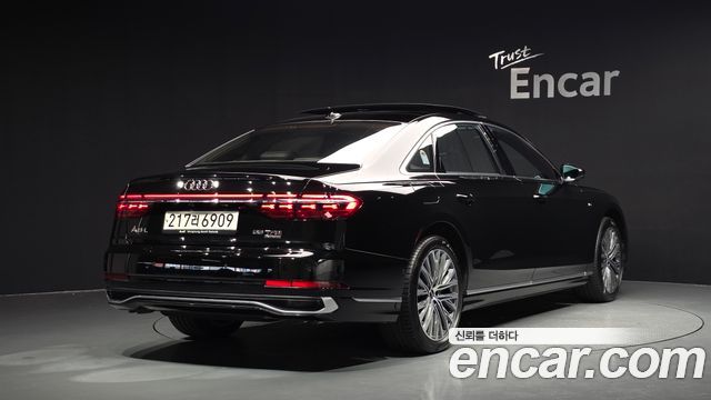 Audi A8 (D5) 55 TFSI Quattro Premium LWB 2023 — фото 2