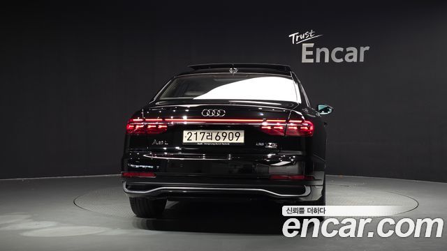 Audi A8 (D5) 55 TFSI Quattro Premium LWB 2023 — фото 4