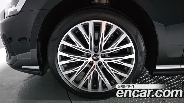Audi A8 (D5) 55 TFSI Quattro Premium LWB 2023 — фото 5
