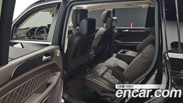 Mercedes-Benz GLS-Class (X166) GLS500 4MATIC 2017 — фото 16