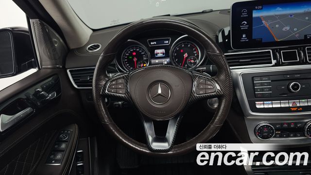 Mercedes-Benz GLS-Class (X166) GLS500 4MATIC 2017 — фото 17