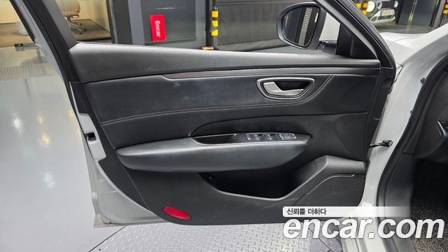 Renault Korea SM6 1.3 TCe LE 2022 — фото 24