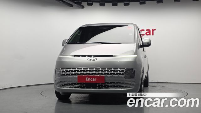 Hyundai Staria Tourer 11-Seater Modern 2022 — фото 3