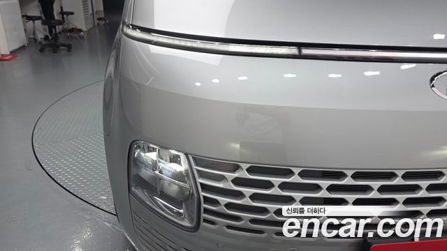 Hyundai Staria Tourer 11-Seater Modern 2022 — фото 22