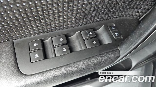 Chevrolet Captiva 2WD LS Premium 2013 — фото 13