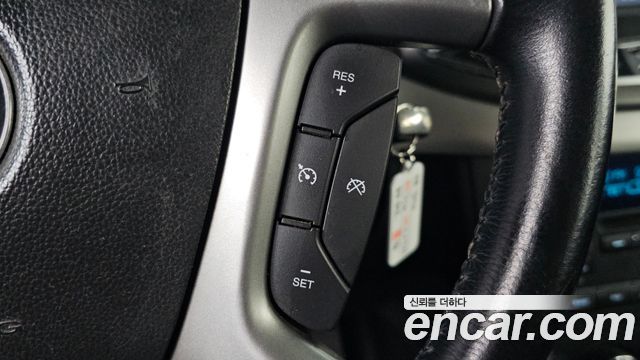 Chevrolet Captiva 2WD LS Premium 2013 — фото 16