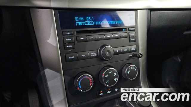 Chevrolet Captiva 2WD LS Premium 2013 — фото 19