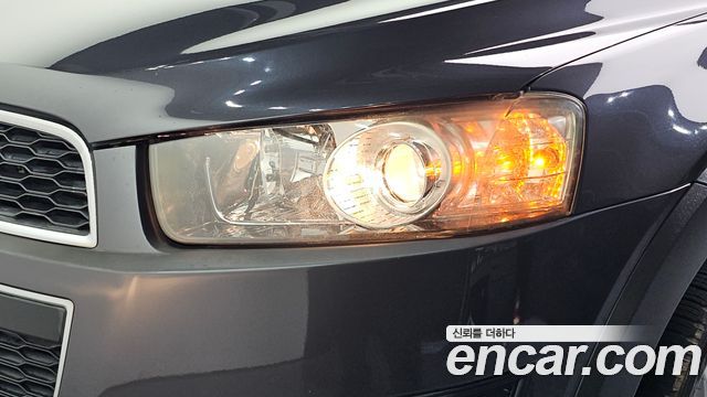 Chevrolet Captiva 2WD LS Premium 2013 — фото 22