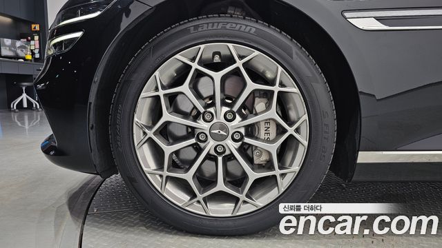 Genesis G80 (RG3) Gasoline 2.5 Turbo AWD 2024 — фото 21