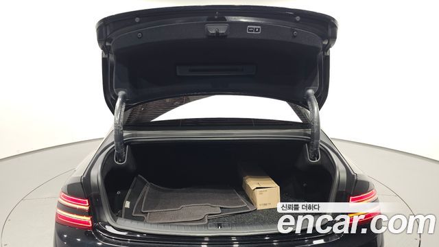 Genesis G80 (RG3) Gasoline 2.5 Turbo AWD 2024 — фото 33