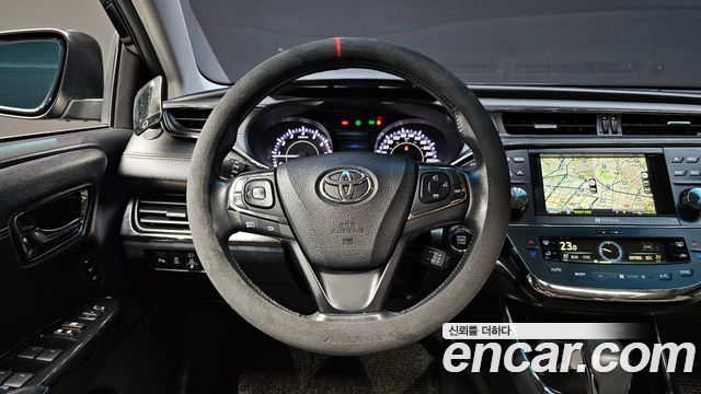 Toyota Avalon Limited 2017 — фото 13