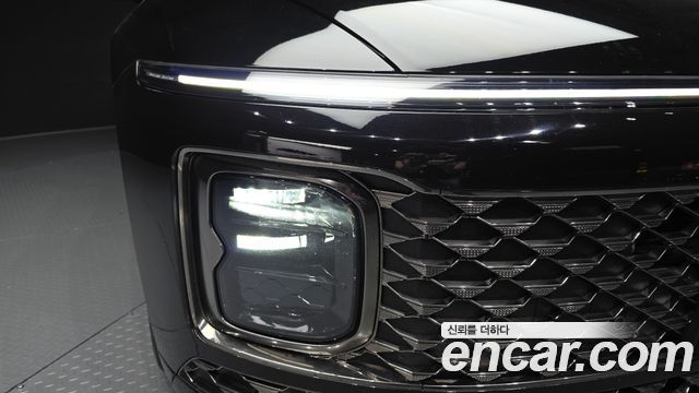 Hyundai Grandeur (GN7) 2,5 Gasoline 2WD Calligraphy 2023 — фото 22