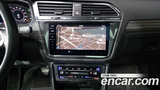 Volkswagen Tiguan Allspace 2.0 TSI Prestige 2022 — фото 13