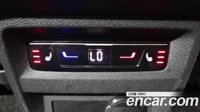 Volkswagen Tiguan Allspace 2.0 TSI Prestige 2022 — фото 18