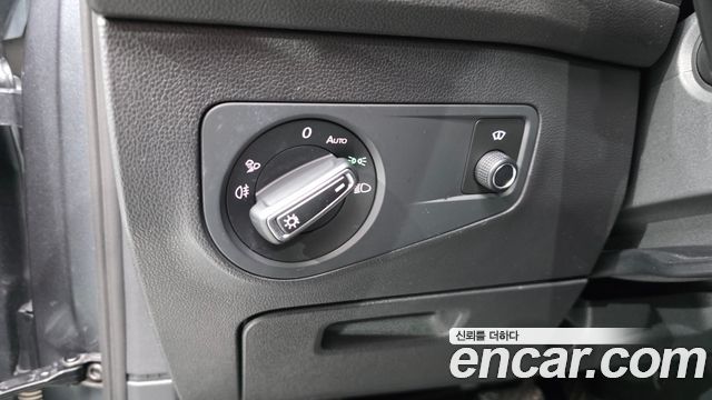Volkswagen Tiguan Allspace 2.0 TSI Prestige 2022 — фото 20