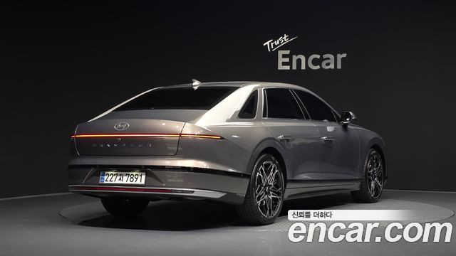 Hyundai Grandeur Hybrid (GN7) Exclusive 2023 — фото 2