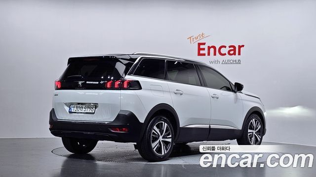 Peugeot 5008 (II) 1.5 BlueHDi Allure 2021 — фото 2