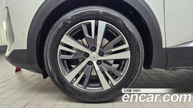 Peugeot 5008 (II) 1.5 BlueHDi Allure 2021 — фото 5