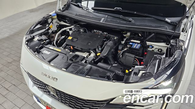 Peugeot 5008 (II) 1.5 BlueHDi Allure 2021 — фото 6