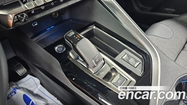 Peugeot 5008 (II) 1.5 BlueHDi Allure 2021 — фото 9