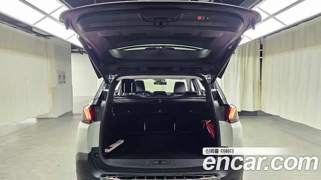 Peugeot 5008 (II) 1.5 BlueHDi Allure 2021 — фото 14