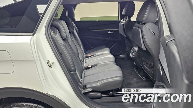 Peugeot 5008 (II) 1.5 BlueHDi Allure 2021 — фото 15