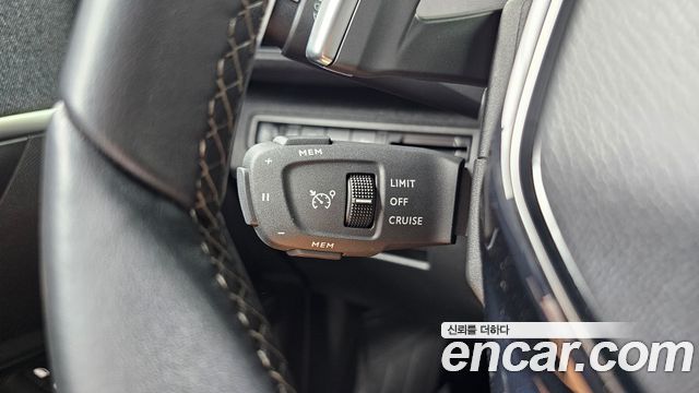 Peugeot 5008 (II) 1.5 BlueHDi Allure 2021 — фото 18