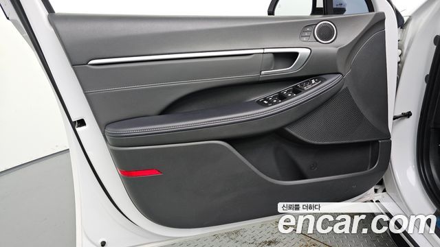 Hyundai Sonata The Edge (DN8) 1.6 Turbo Exclusive 2024 — фото 24