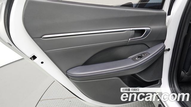 Hyundai Sonata The Edge (DN8) 1.6 Turbo Exclusive 2024 — фото 25