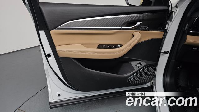 Renault Korea Grand Koleos 2.0 Iconic 2WD 2025 — фото 24