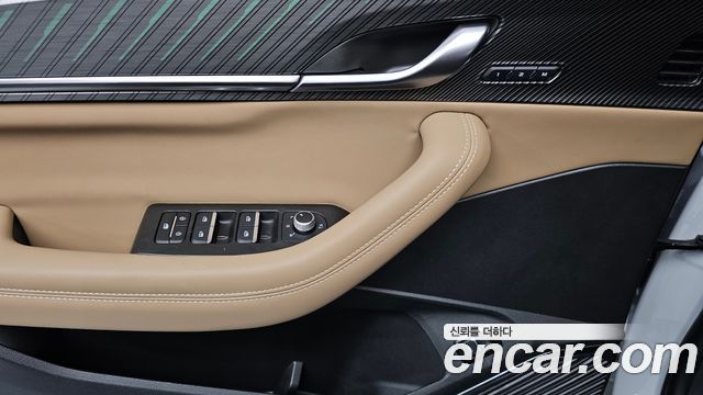 Renault Korea Grand Koleos 2.0 Iconic 2WD 2025 — фото 29