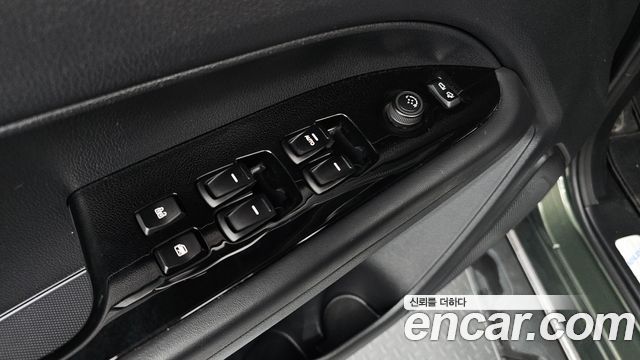 KG Mobility (SsangYong) Rexton Sports Khan Diesel 2.2 4WD Culman Noblesse 2024 — фото 28