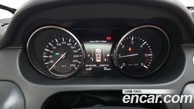 Land Rover Discovery Sport 2.0 TD4 HSE Luxury 2016 — фото 8