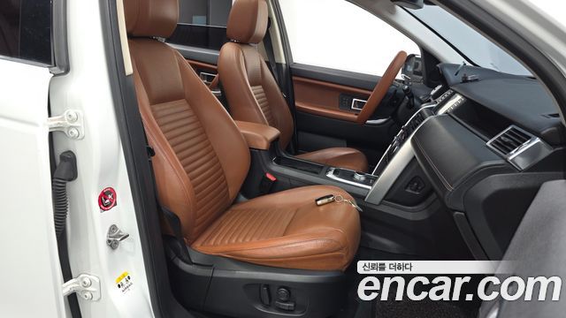 Land Rover Discovery Sport 2.0 TD4 HSE Luxury 2016 — фото 11