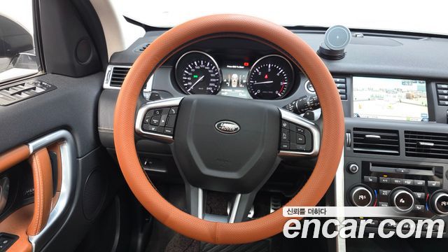Land Rover Discovery Sport 2.0 TD4 HSE Luxury 2016 — фото 13