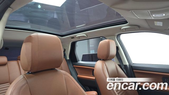 Land Rover Discovery Sport 2.0 TD4 HSE Luxury 2016 — фото 16