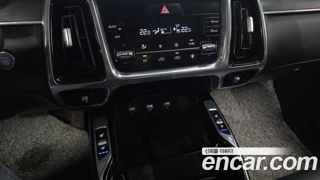 Kia Sorento (IV) Diesel 2.2 4WD Noblesse 2023 — фото 18