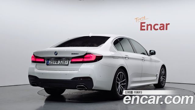 BMW 5 Series (G30) 520i M Sport 2021 — фото 2
