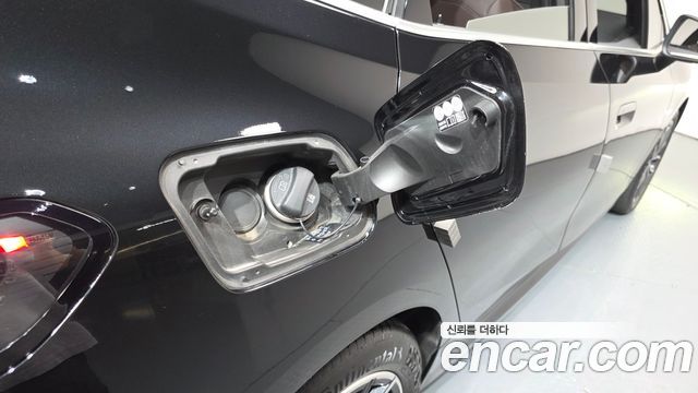 BMW 2 Series Active Tourer (U06) 220i M Sport 2023 — фото 31