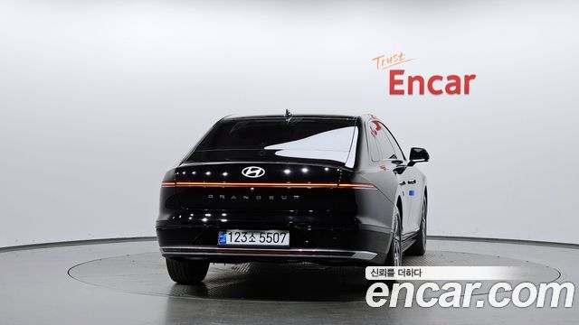 Hyundai Grandeur (GN7) 2,5 Gasoline 2WD Exclusive 2025 — фото 4