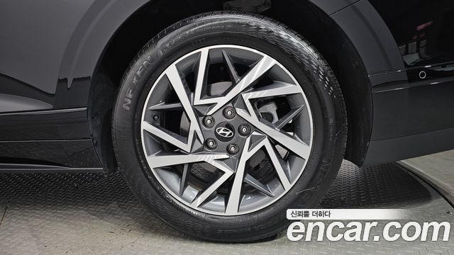 Hyundai Grandeur (GN7) 2,5 Gasoline 2WD Exclusive 2025 — фото 21