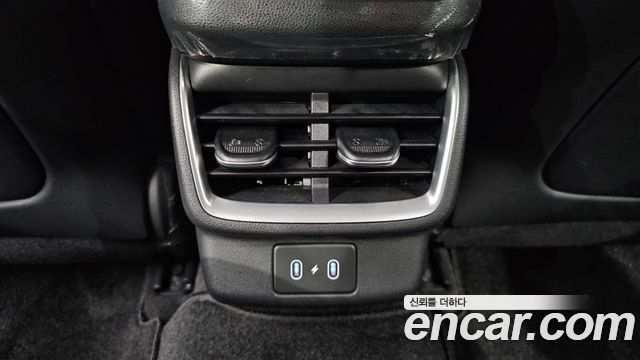 Hyundai Grandeur (GN7) 2,5 Gasoline 2WD Exclusive 2025 — фото 31